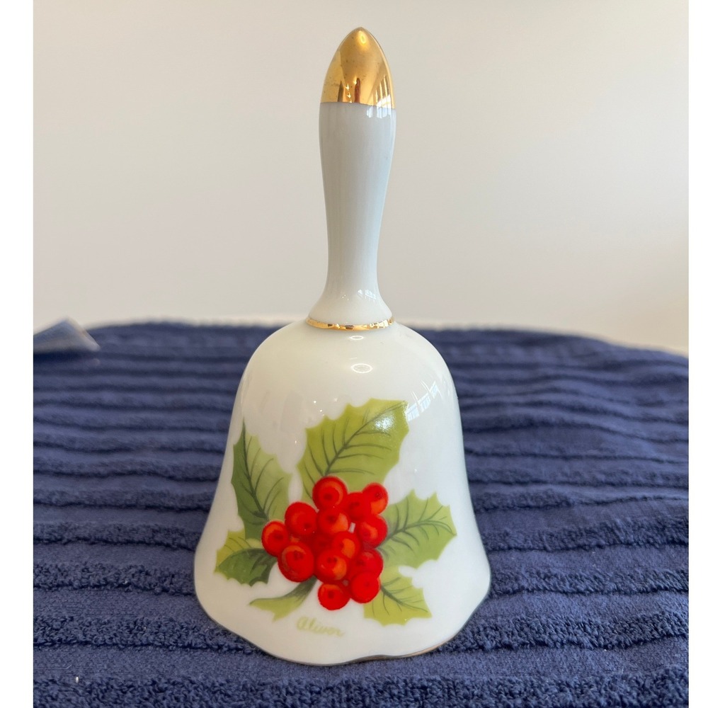 Vtg Porcelain Christmas Bell Holly Berries Milk Glass Holiday Retro Decor - Picture 3 of 8